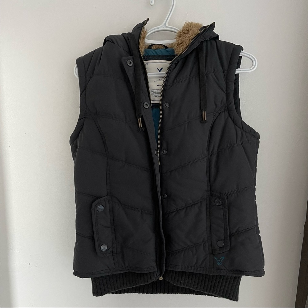American Eagle Hooded Vest
